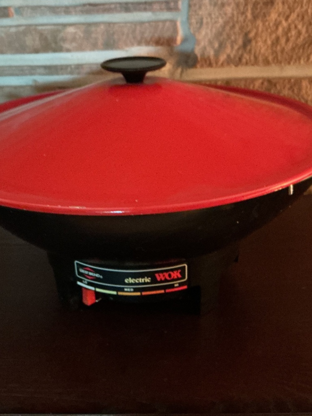 Vintage West Bend 6 qt Electric Wok